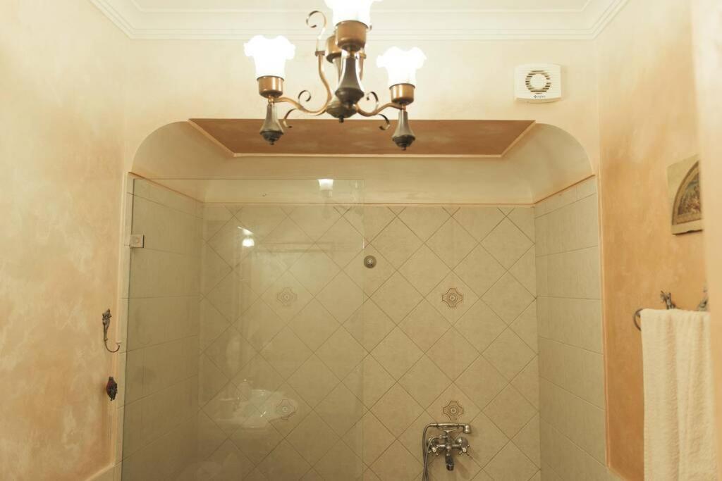 Apartment In Anakasia Overlooking Volos Bagian luar foto