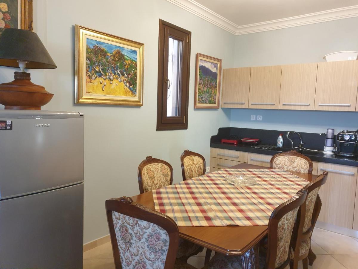Apartment In Anakasia Overlooking Volos Bagian luar foto